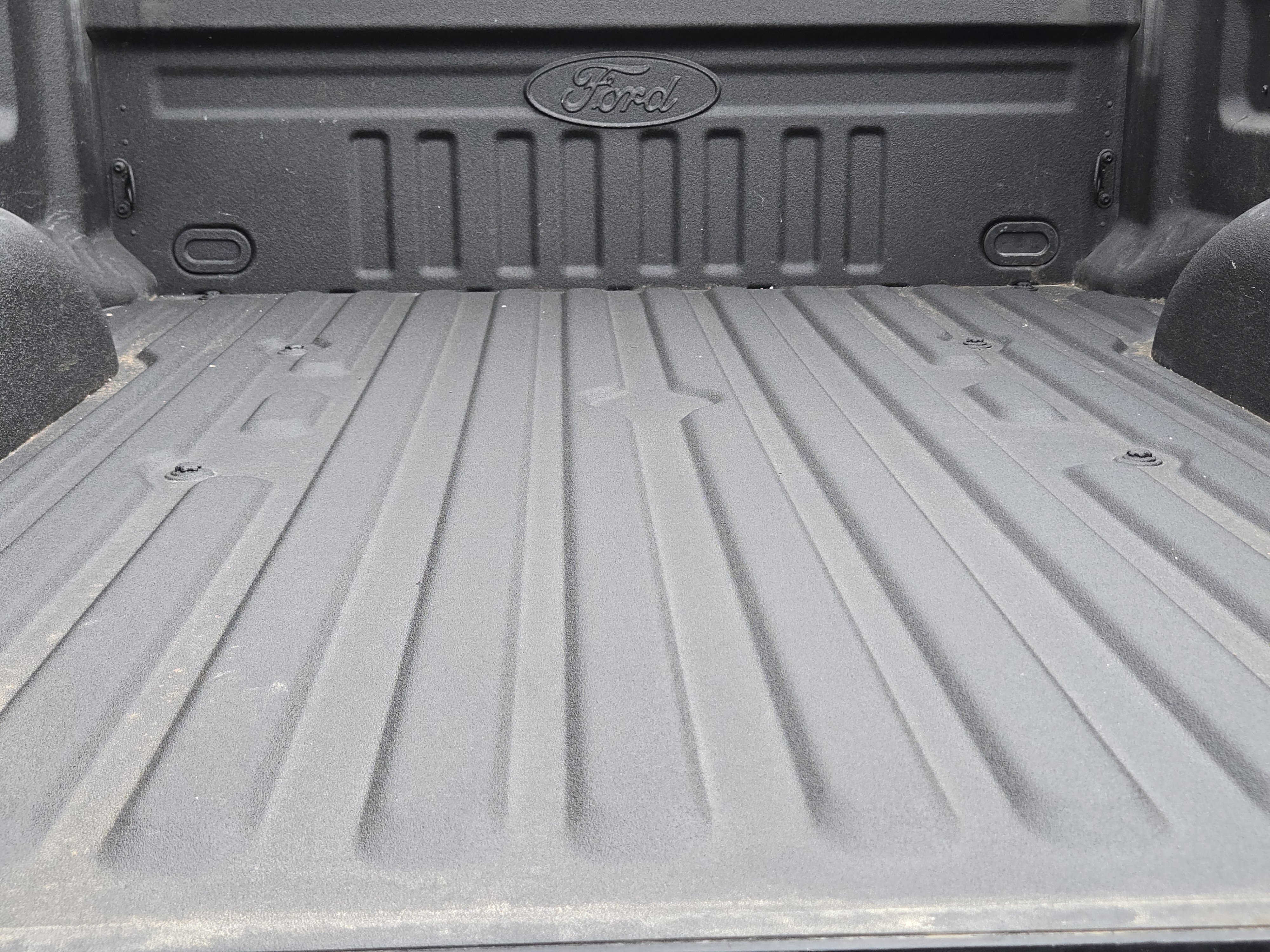 Certified 2022 Ford F250 Lariat w/ Tremor Off-Road Package image 31