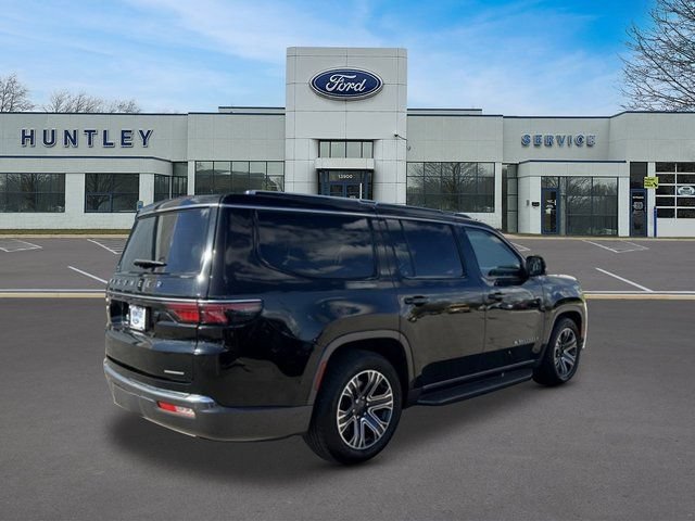 Used 2022 Jeep Wagoneer Series III w/ Convenience Group I AWD/4WD image 4