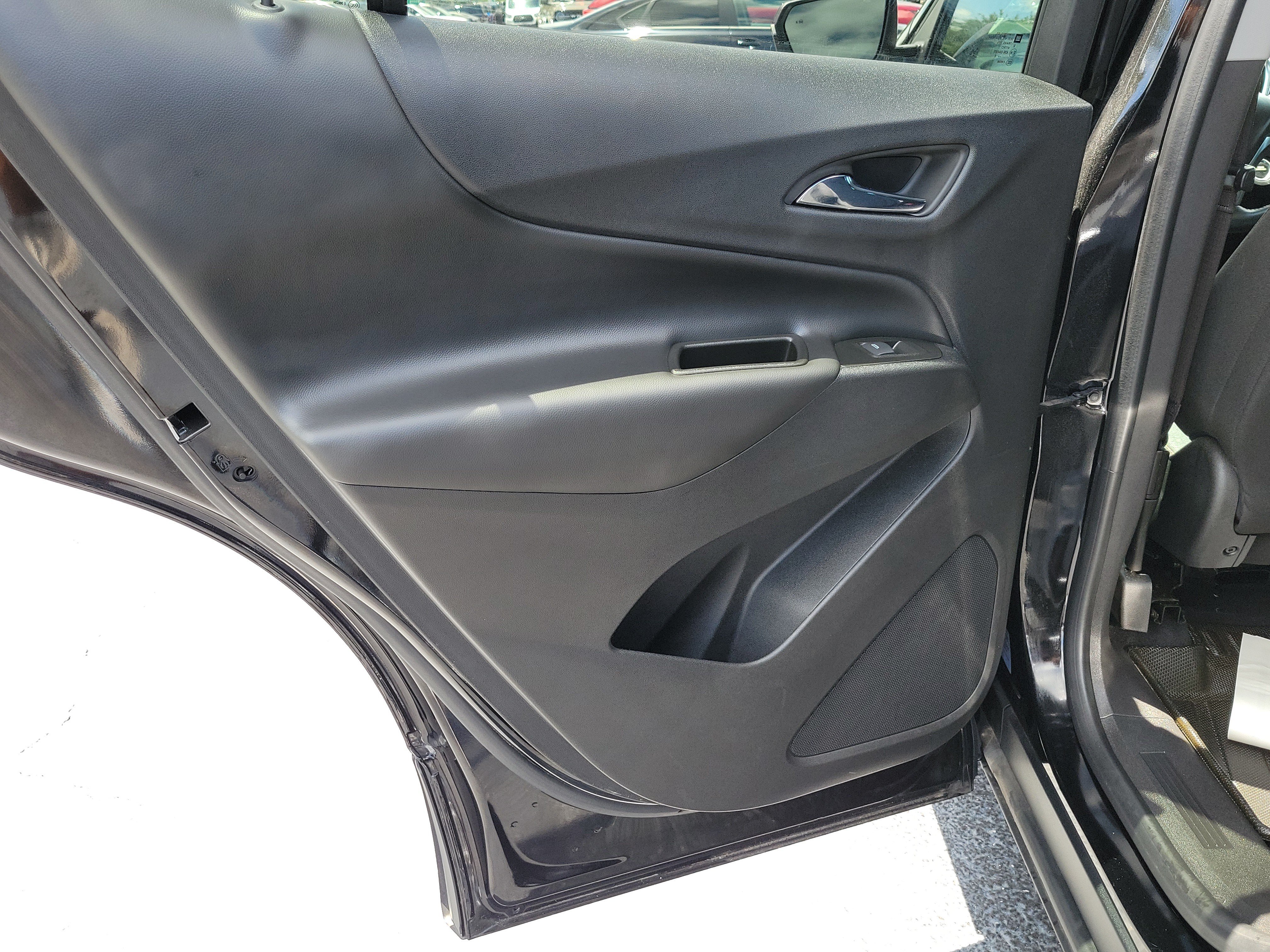 Used 2022 Chevrolet Equinox LT FWD image 12