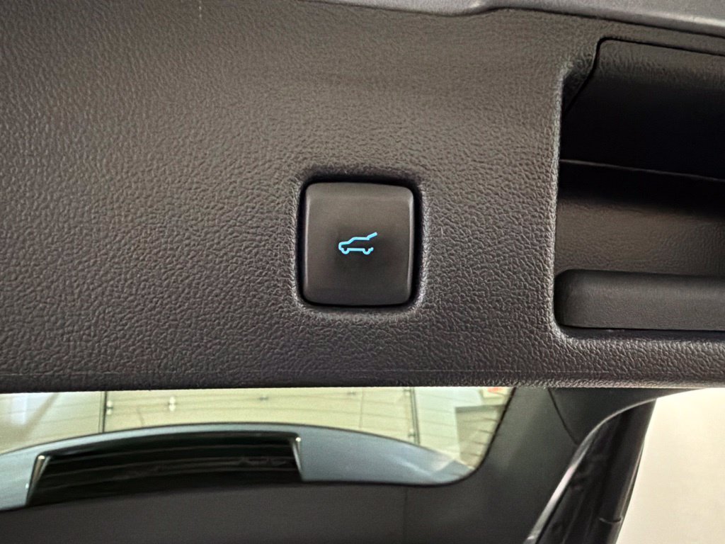Certified 2023 Ford Escape Active AWD/4WD image 34