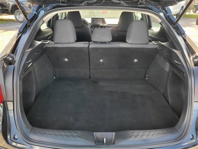 Used 2021 Toyota C-HR LE image 6