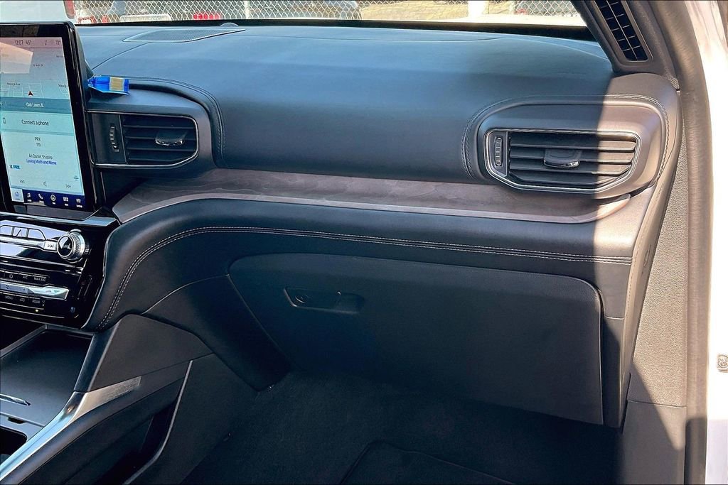 Certified 2023 Ford Explorer Platinum w/ Technology Package image 14