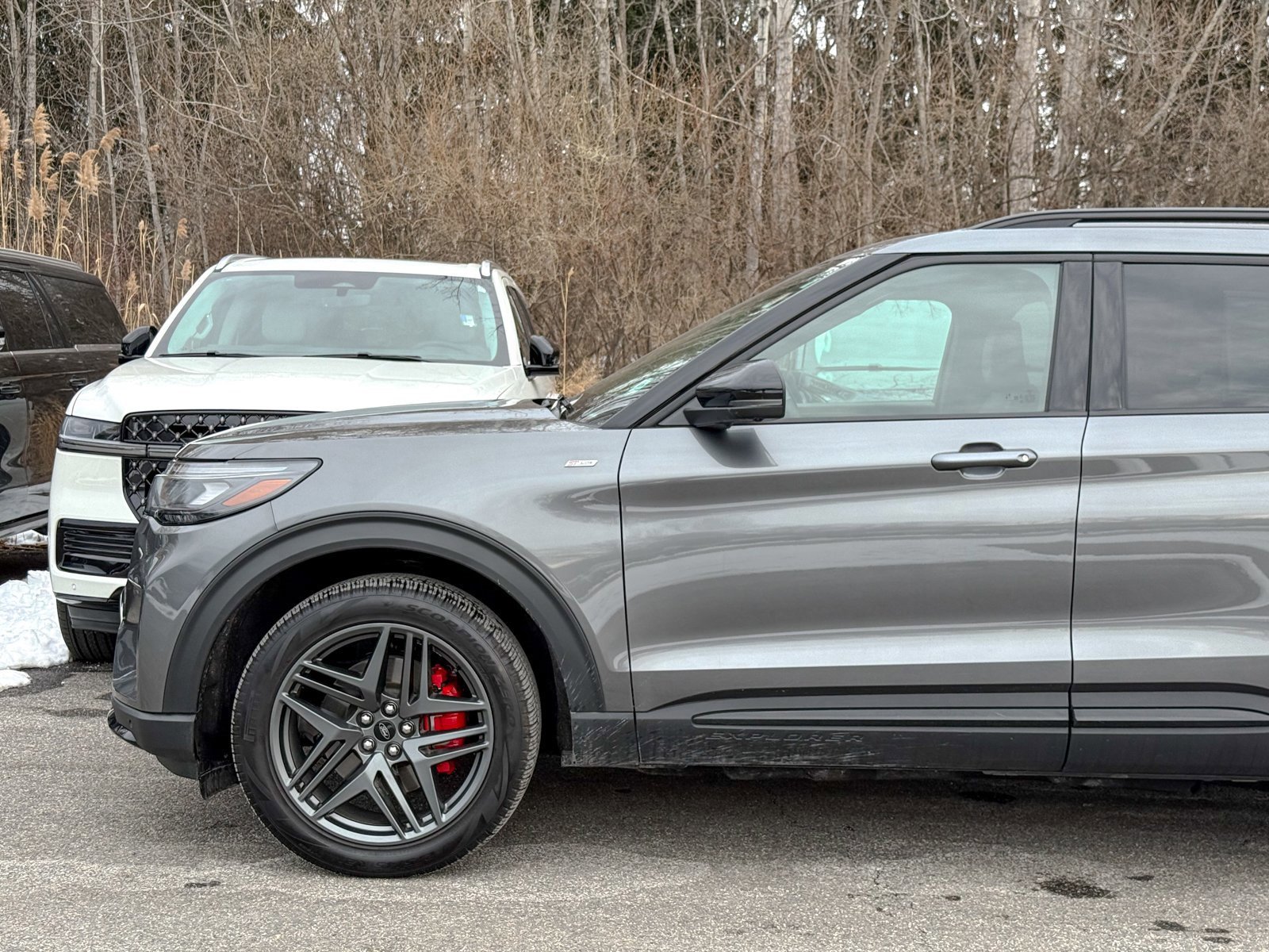 Certified 2025 Ford Explorer ST-Line w/ Premium Package image 9