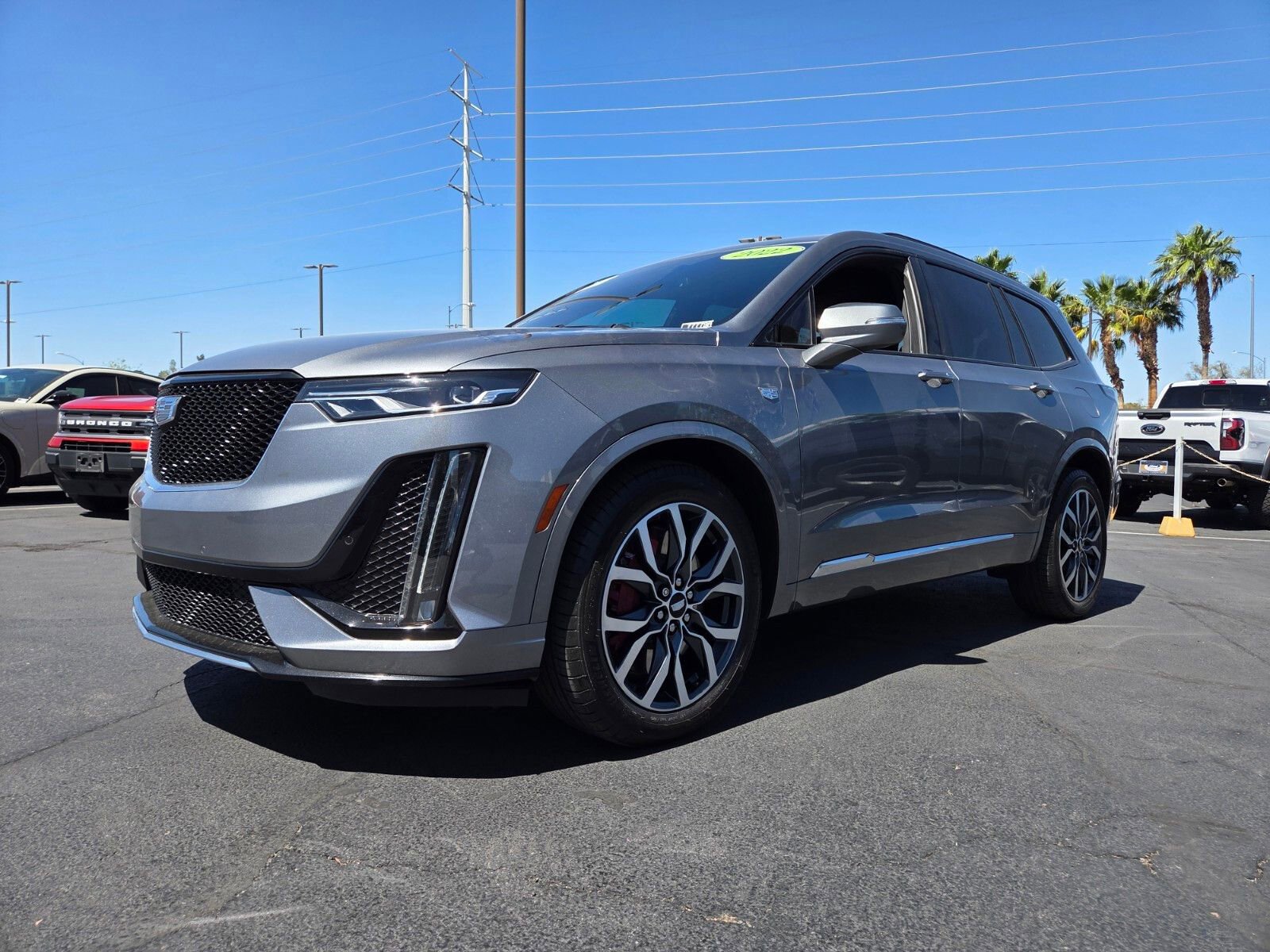 Used 2022 Cadillac XT6 Sport w/ LPO, Premium Carpet Package AWD/4WD video 2