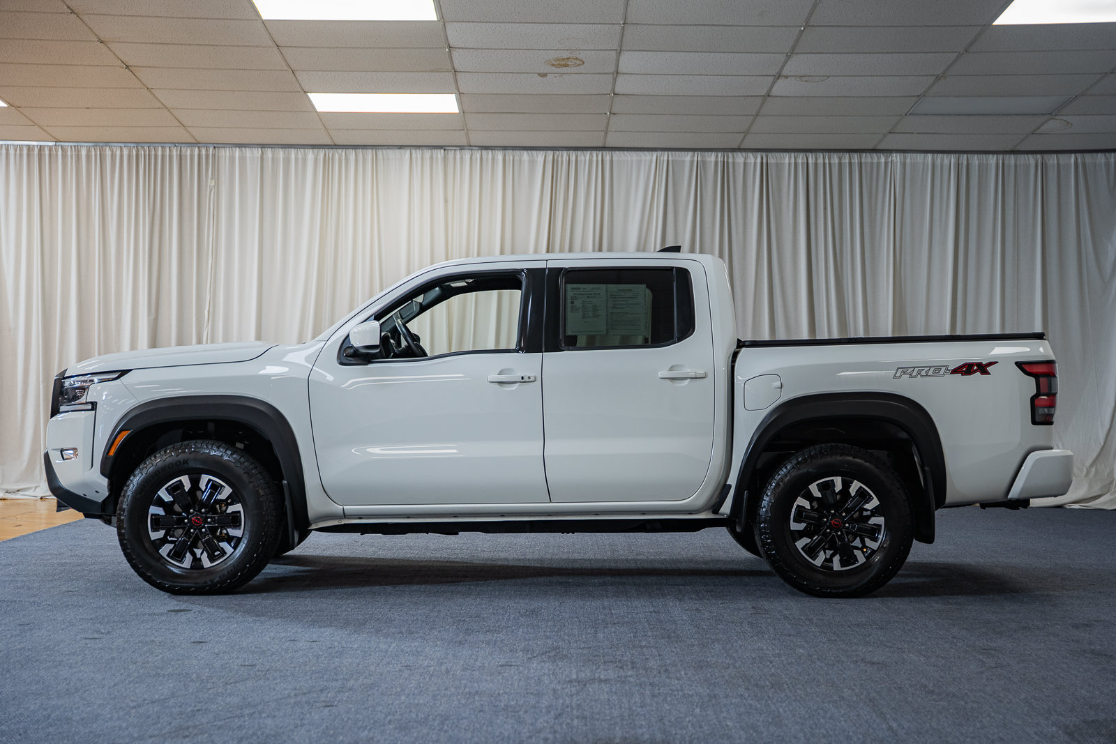 Used 2024 Nissan Frontier PRO-4X w/ Off-Road Protection Package AWD/4WD image 5