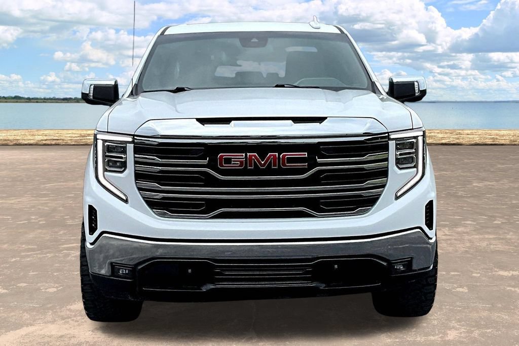 Used 2026 GMC Sierra 1500 SLT AWD/4WD image 2