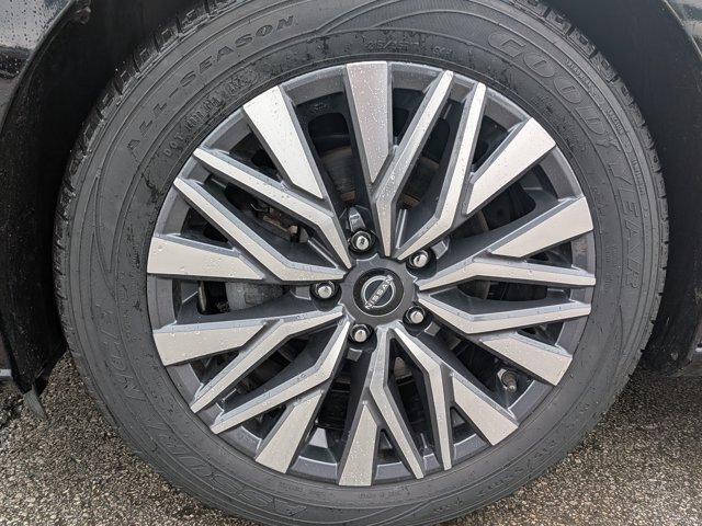Used 2024 Nissan Altima 2.5 SV FWD image 10