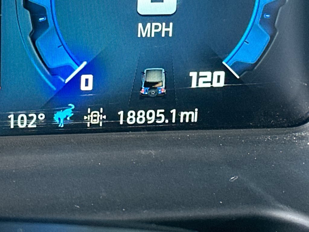 Certified 2025 Ford Bronco Badlands AWD/4WD image 28