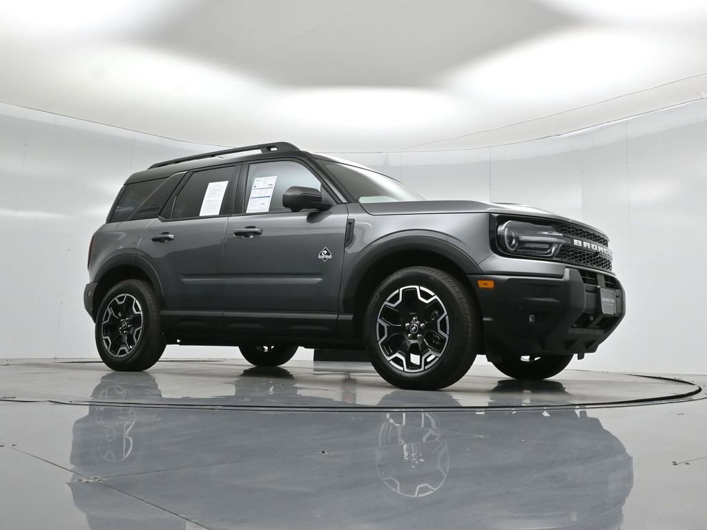 Certified 2025 Ford Bronco Sport Outer Banks w/ Outer Banks Tech Package+ image 2