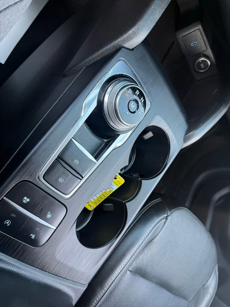 Certified 2020 Ford Escape Titanium image 27