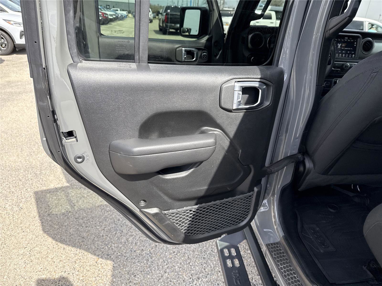 Used 2023 Jeep Wrangler Willys image 26