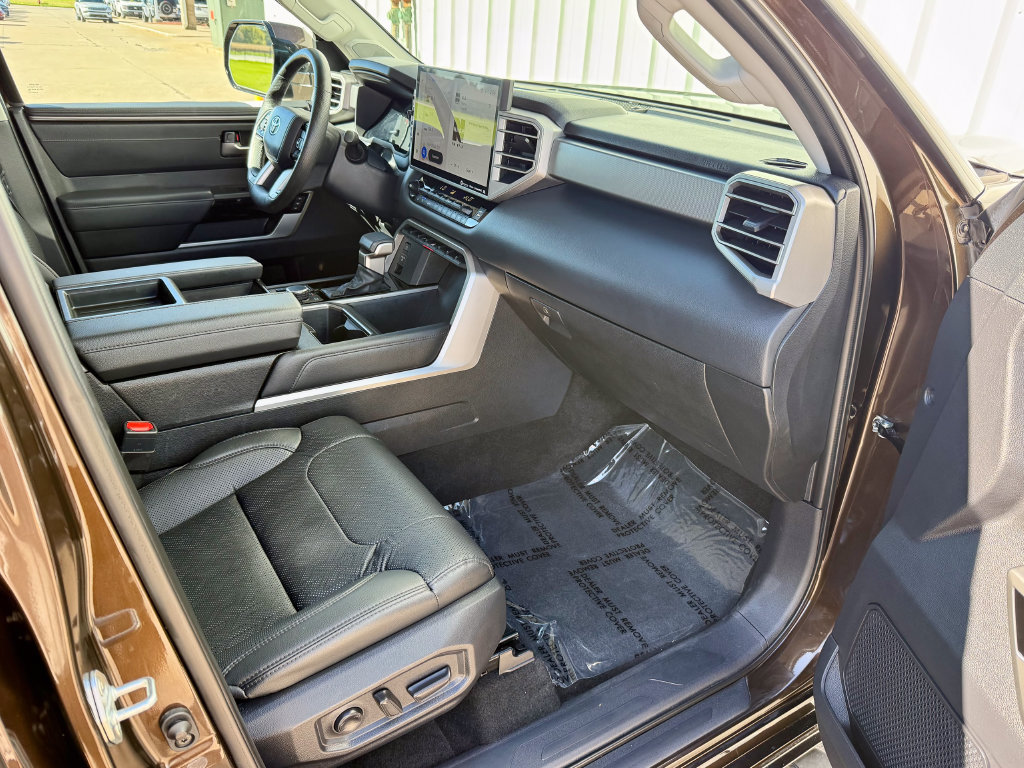 Used 2023 Toyota Tundra Limited AWD/4WD image 20