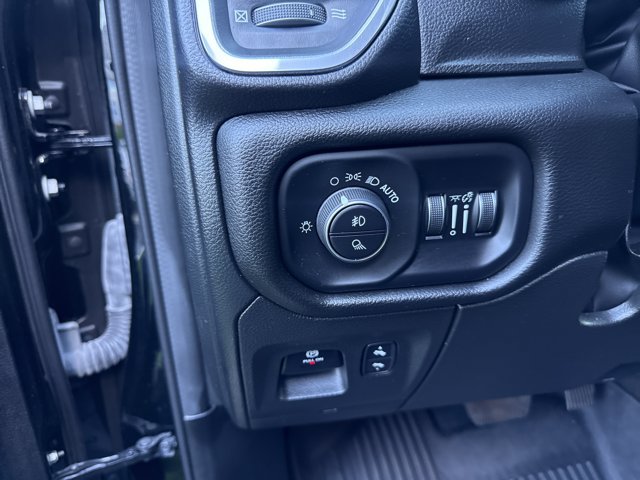 Used 2023 RAM 1500 Laramie AWD/4WD image 13