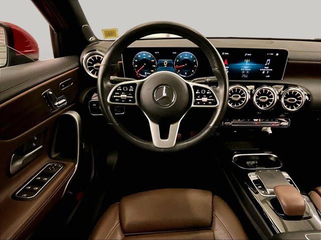 Used 2020 Mercedes-Benz A 220 4MATIC image 5