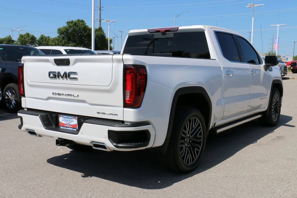 Used 2022 GMC Sierra 1500 Denali Ultimate AWD/4WD image 5