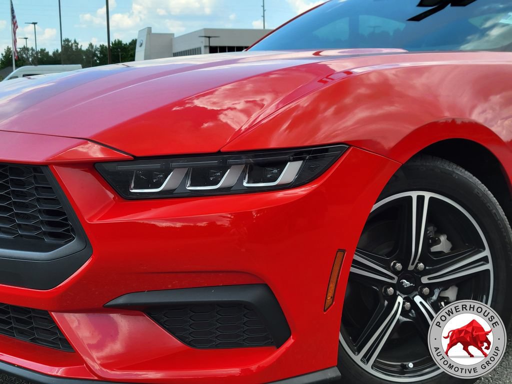 Certified 2024 Ford Mustang Coupe RWD image 10