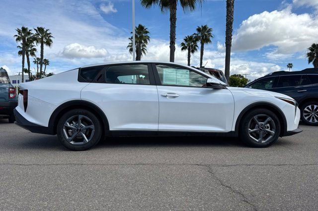 Used 2025 Kia K4 LXS image 2