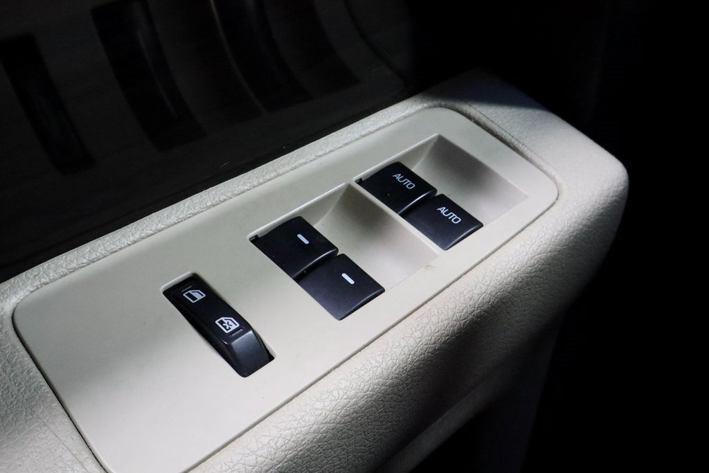 Certified 2018 Ford Flex SEL w/ Class III Trailer Tow Package image 27