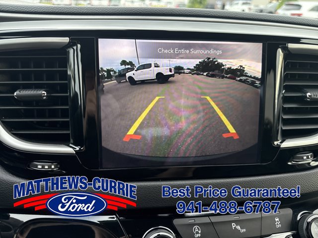 Used 2020 Chrysler Pacifica Touring-L FWD image 20