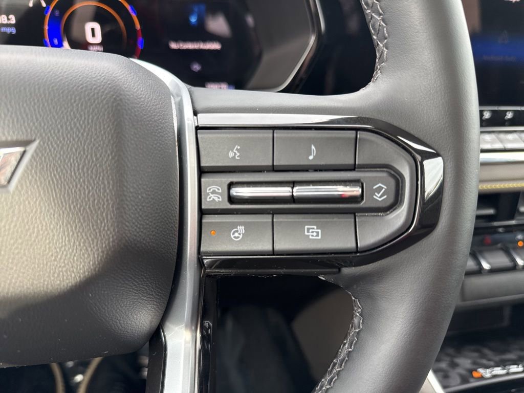 Used 2023 Chevrolet Colorado ZR2 w/ ZR2 Convenience Package III image 23