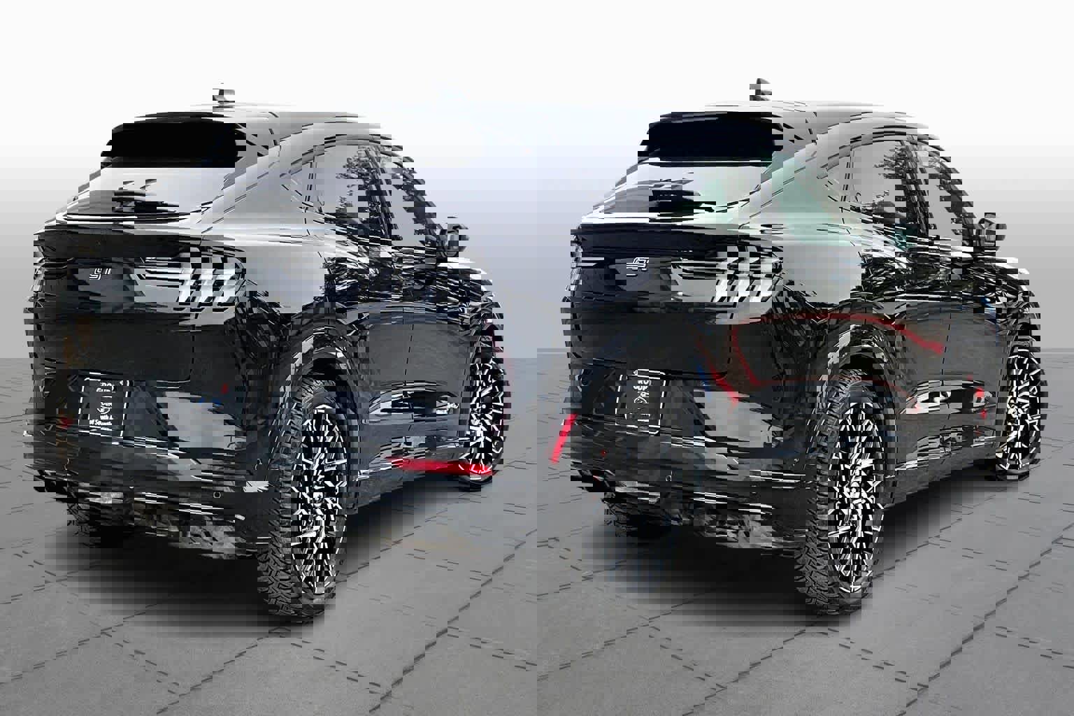 Certified 2022 Ford Mustang Mach-E GT w/ GT Performance Edition image 12