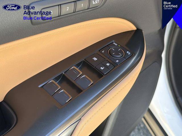 Used 2026 Lexus NX 450h+ AWD w/ Luxury Package image 16