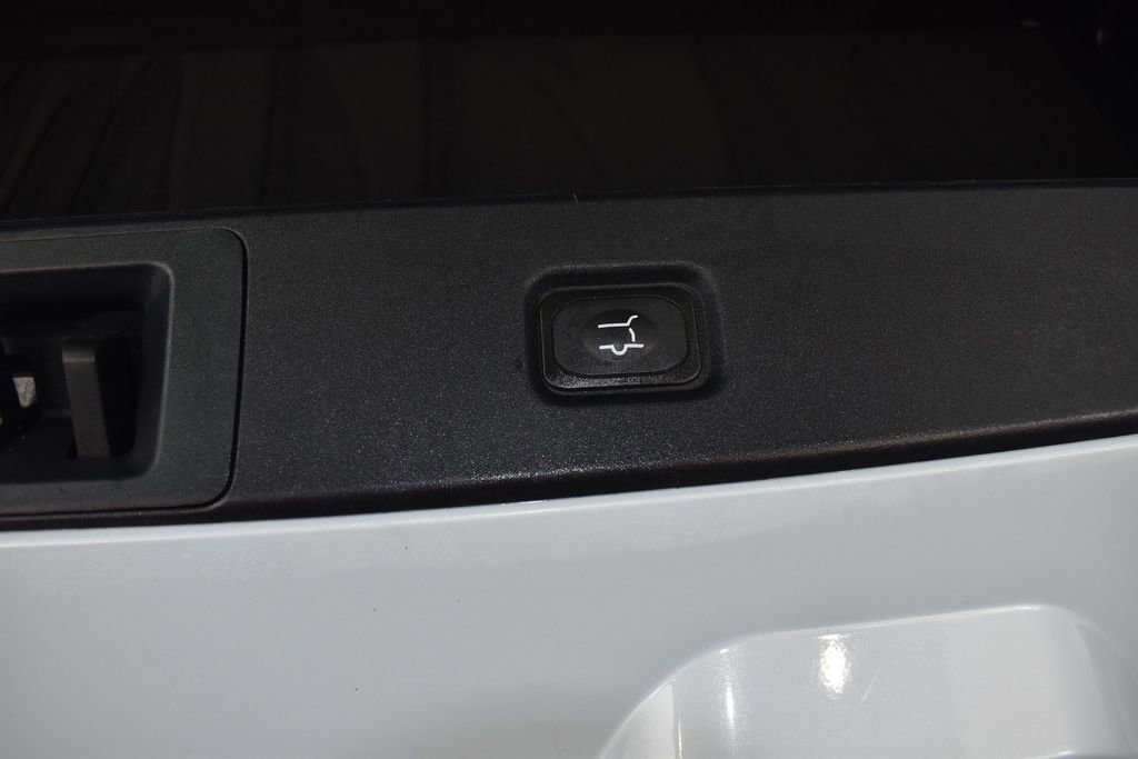 Certified 2025 Ford Expedition Platinum AWD/4WD image 23