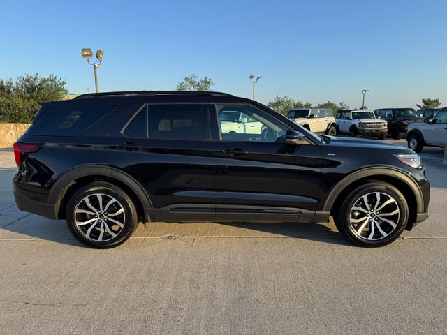 Certified 2025 Ford Explorer ST-Line w/ Premium Package RWD image 7