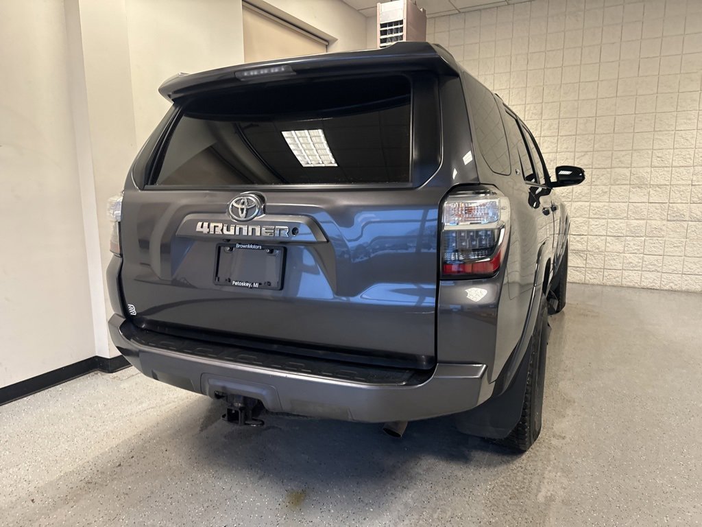 Used 2019 Toyota 4Runner SR5 image 5