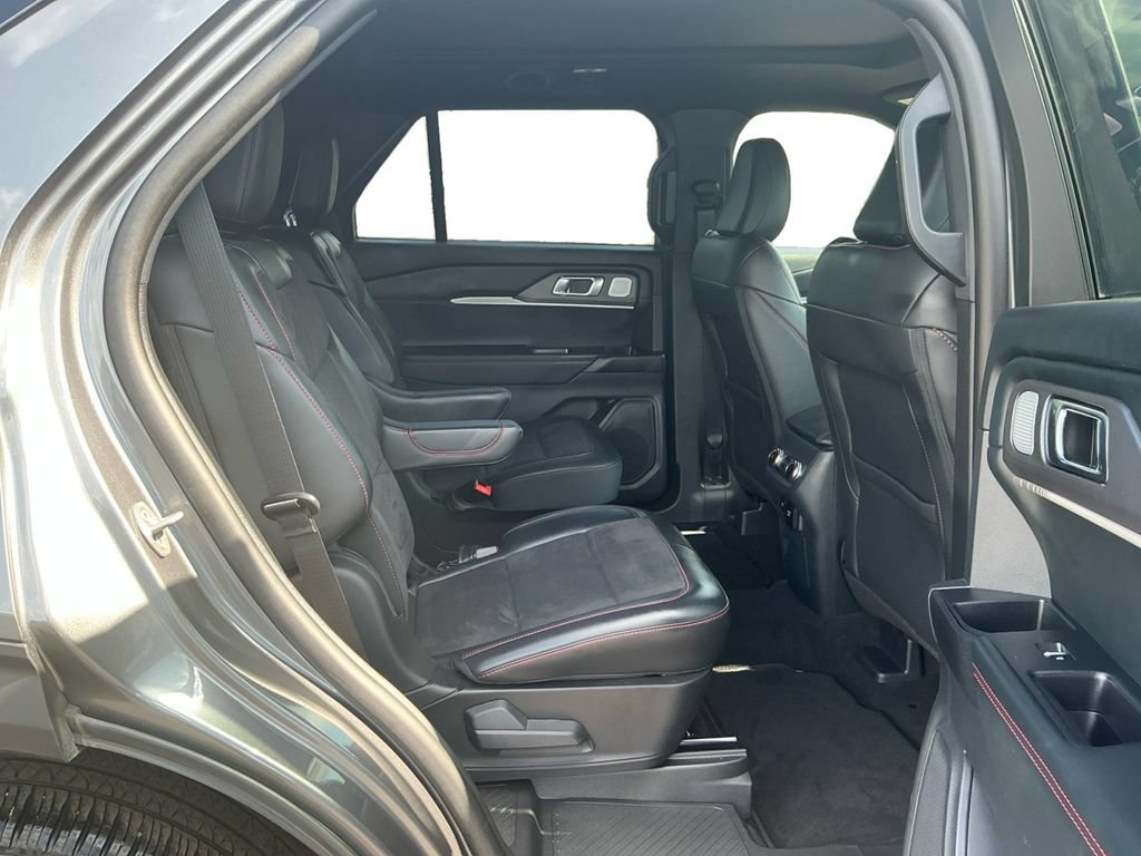 Certified 2025 Ford Explorer ST w/ Sun And Sound Package AWD/4WD image 23