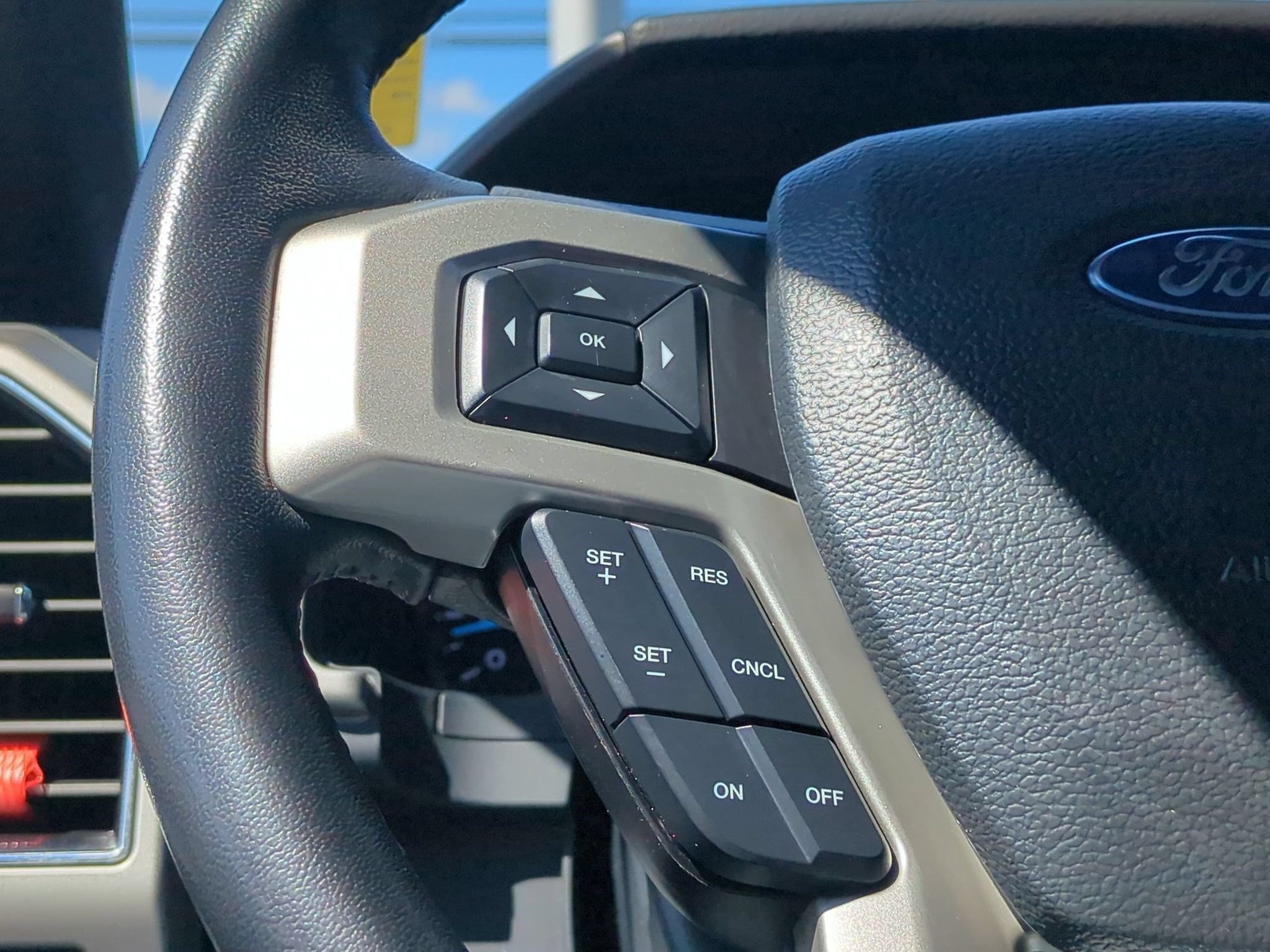 Certified 2022 Ford F350 Lariat w/ Lariat Ultimate Package AWD/4WD image 16