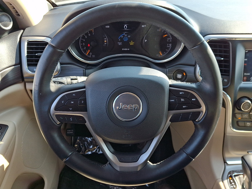 Used 2019 Jeep Grand Cherokee Laredo AWD/4WD image 18