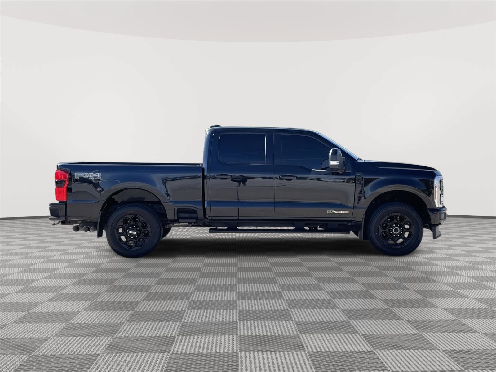 Certified 2024 Ford F250 Lariat w/ Lariat Ultimate Package AWD/4WD image 6