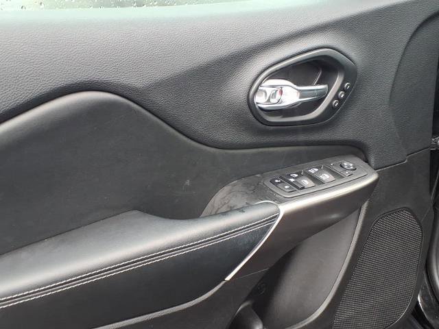 Used 2021 Jeep Cherokee Limited w/ Elite Package image 9