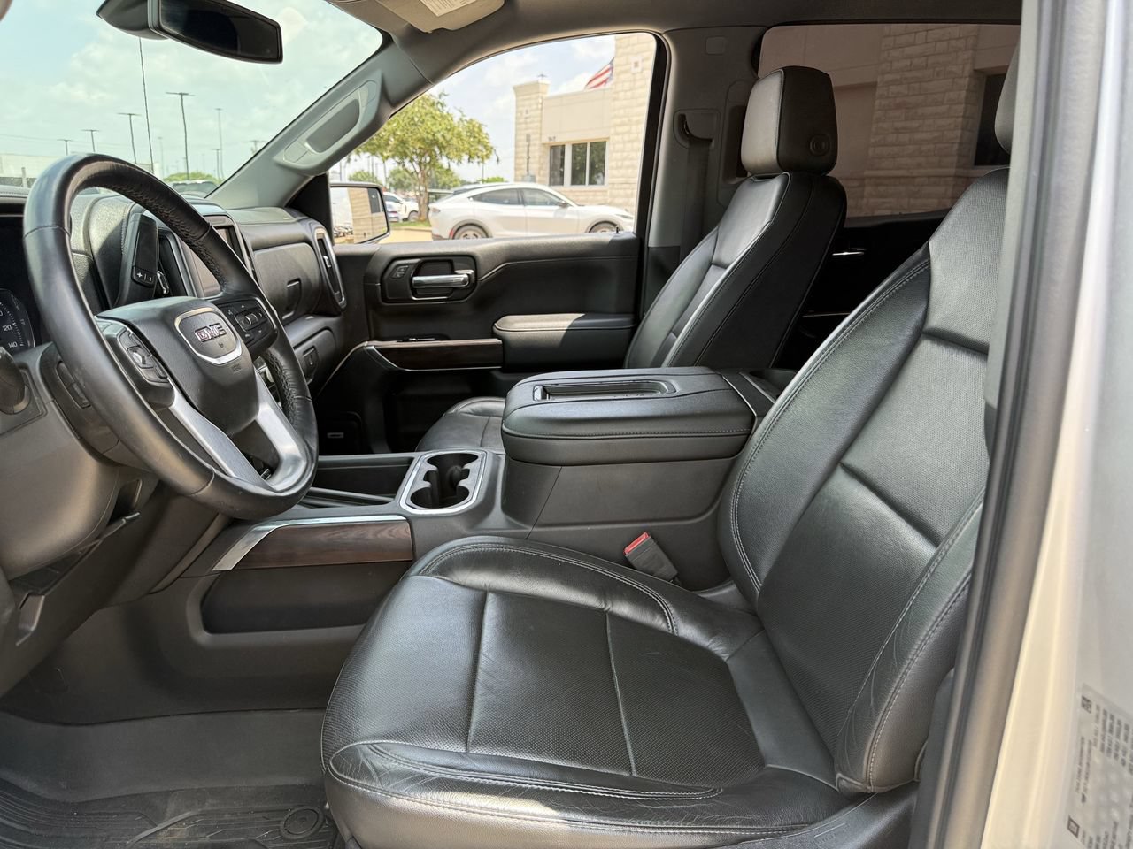 Used 2019 GMC Sierra 1500 SLT w/ SLT Premium Plus Package AWD/4WD image 24