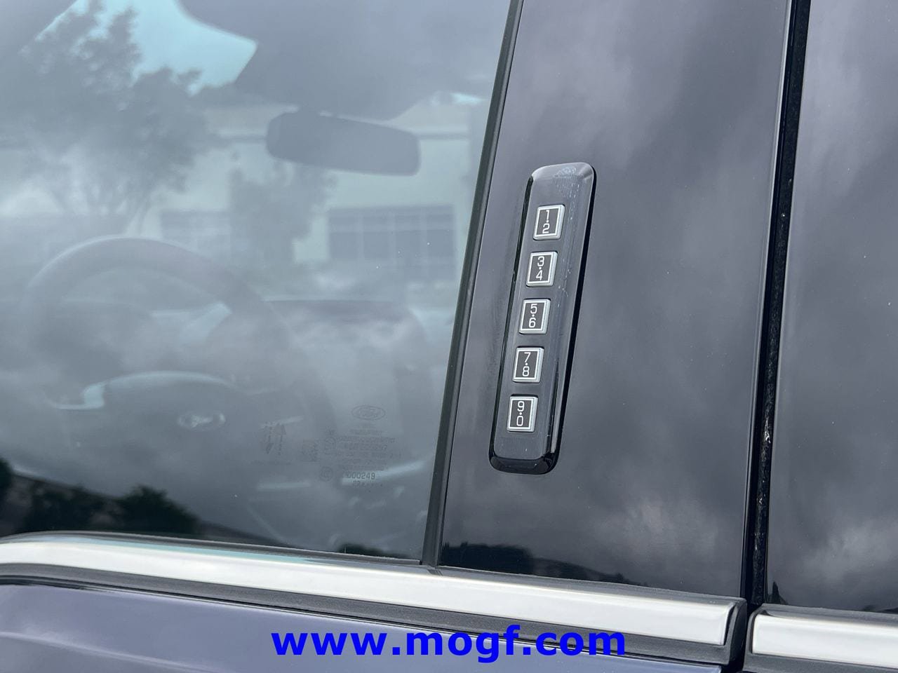 Certified 2022 Ford F150 Lariat w/ Equipment Group 502A High AWD/4WD image 33