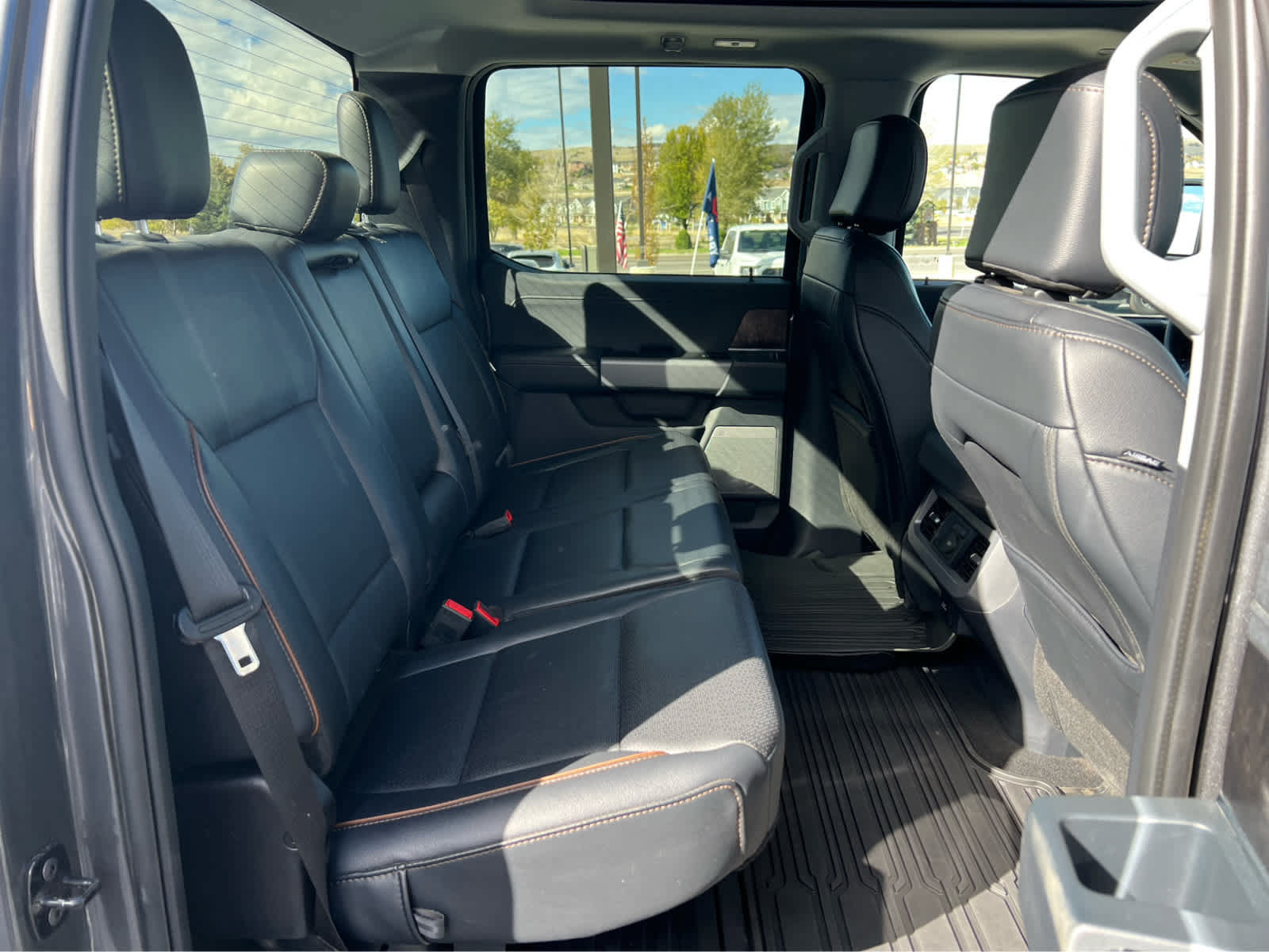 Certified 2026 Ford F350 Lariat w/ Chrome Package AWD/4WD image 5