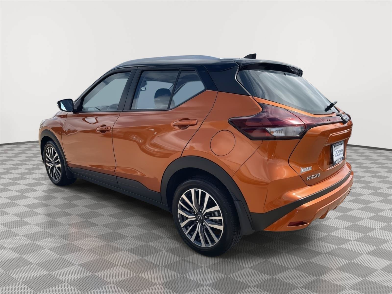 Used 2023 Nissan Kicks SV FWD image 4