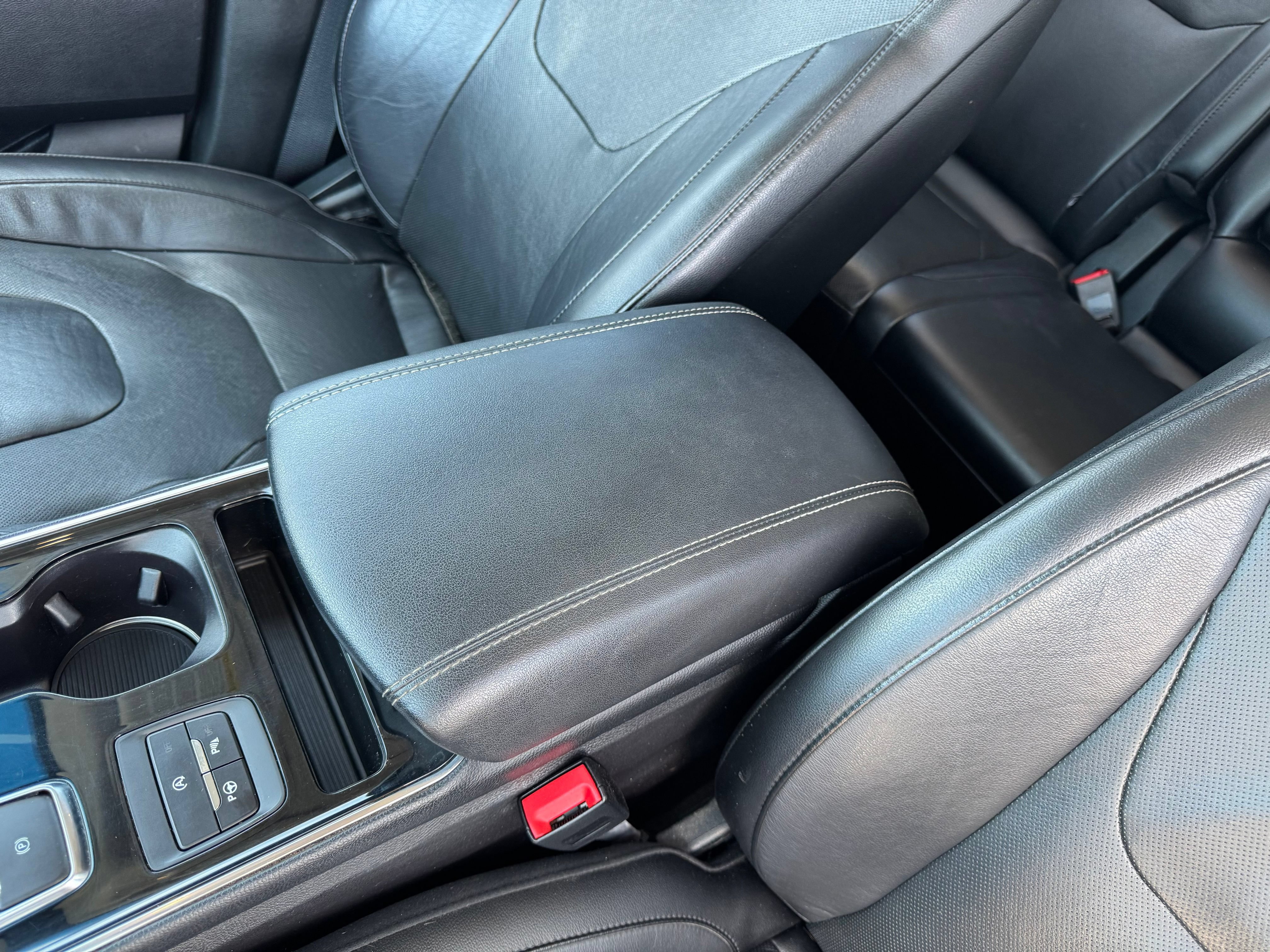 Certified 2019 Ford Edge Titanium w/ Equipment Group 301A AWD/4WD image 65