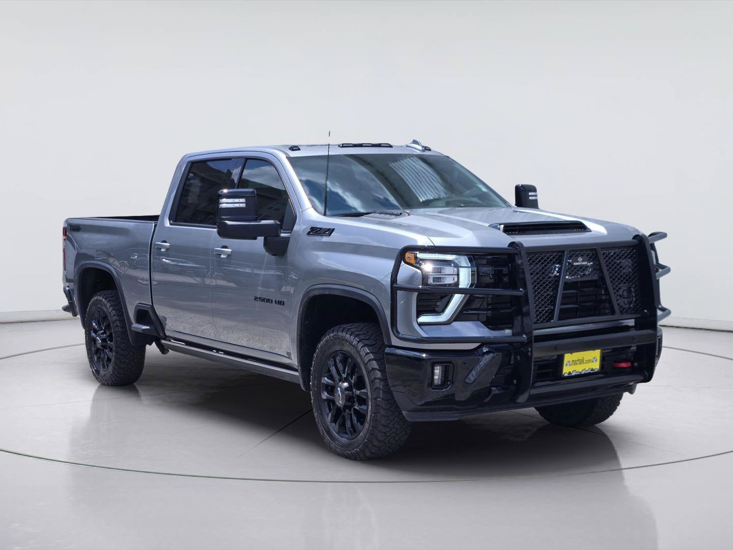 Used 2025 Chevrolet Silverado 2500 LTZ w/ LTZ Plus Package AWD/4WD image 3