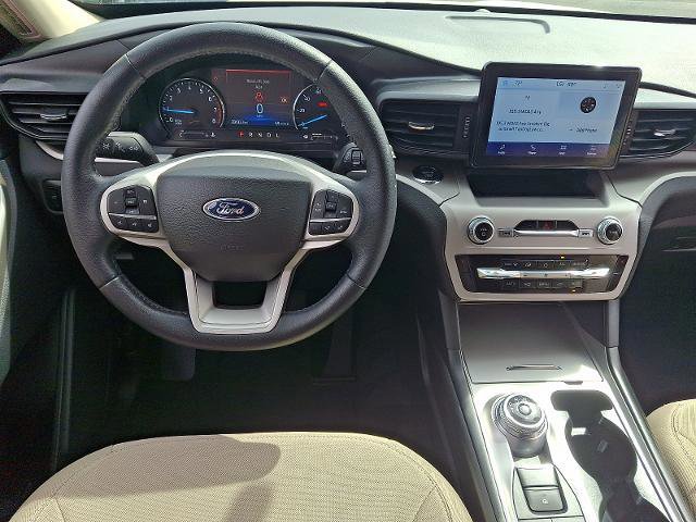 Certified 2022 Ford Explorer XLT w/ Class IV Trailer Tow Package image 12