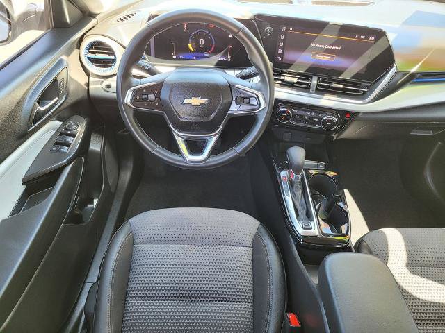 Used 2025 Chevrolet Trax LT w/ Driver Confidence Package FWD image 13