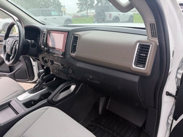 Used 2022 Nissan Frontier SV AWD/4WD image 36