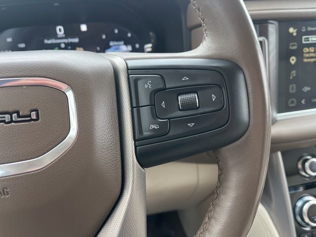 Used 2022 GMC Yukon XL Denali AWD/4WD image 30
