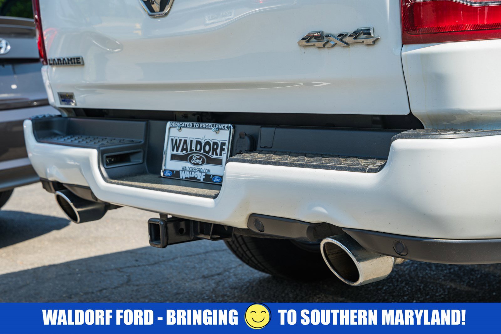 Used 2022 RAM 1500 Laramie w/ Sport Appearance Package AWD/4WD image 9