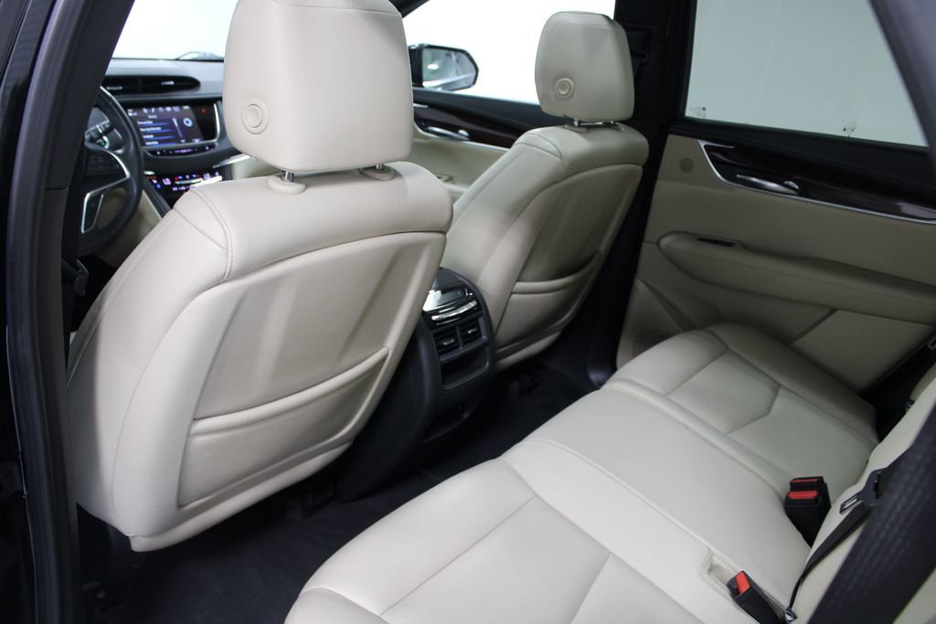 Used 2018 Cadillac XT5 Premium Luxury FWD image 26