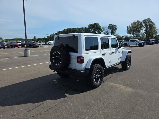 Used 2025 Jeep Wrangler Unlimited Rubicon 4xe AWD/4WD image 7