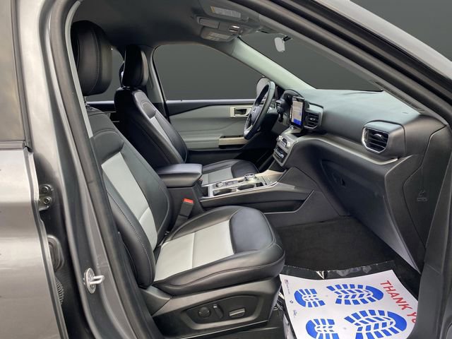 Certified 2022 Ford Explorer XLT w/ Equipment Group 202A image 29