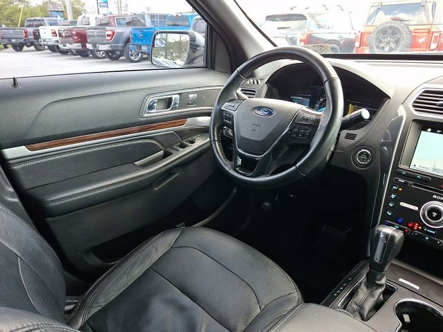 Certified 2018 Ford Explorer Limited AWD/4WD image 14