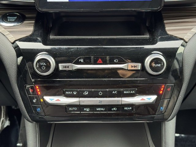 Certified 2023 Ford Explorer Limited w/ Equipment Group 301A image 10